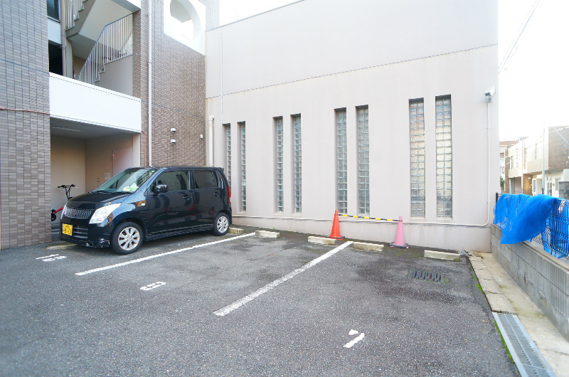 Viento深草 駐車場