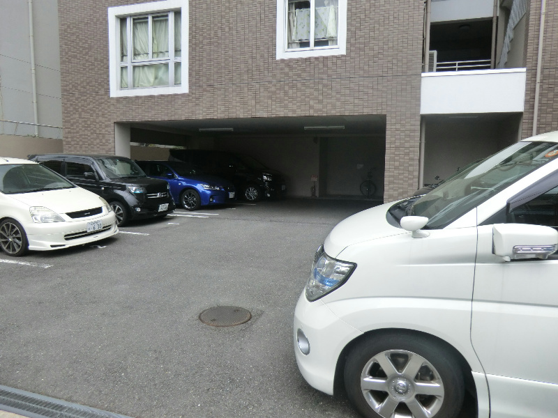 Viento深草 駐車場