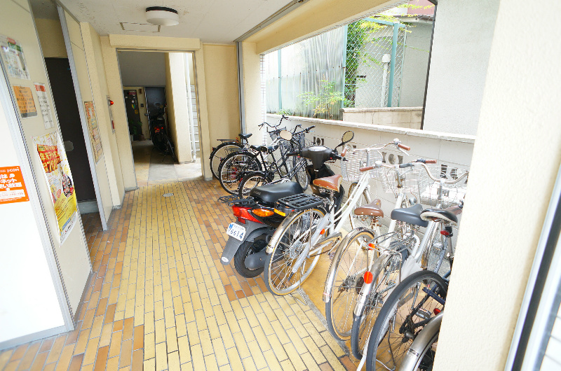 RIN'Sコーポラティヴハウス 駐車場