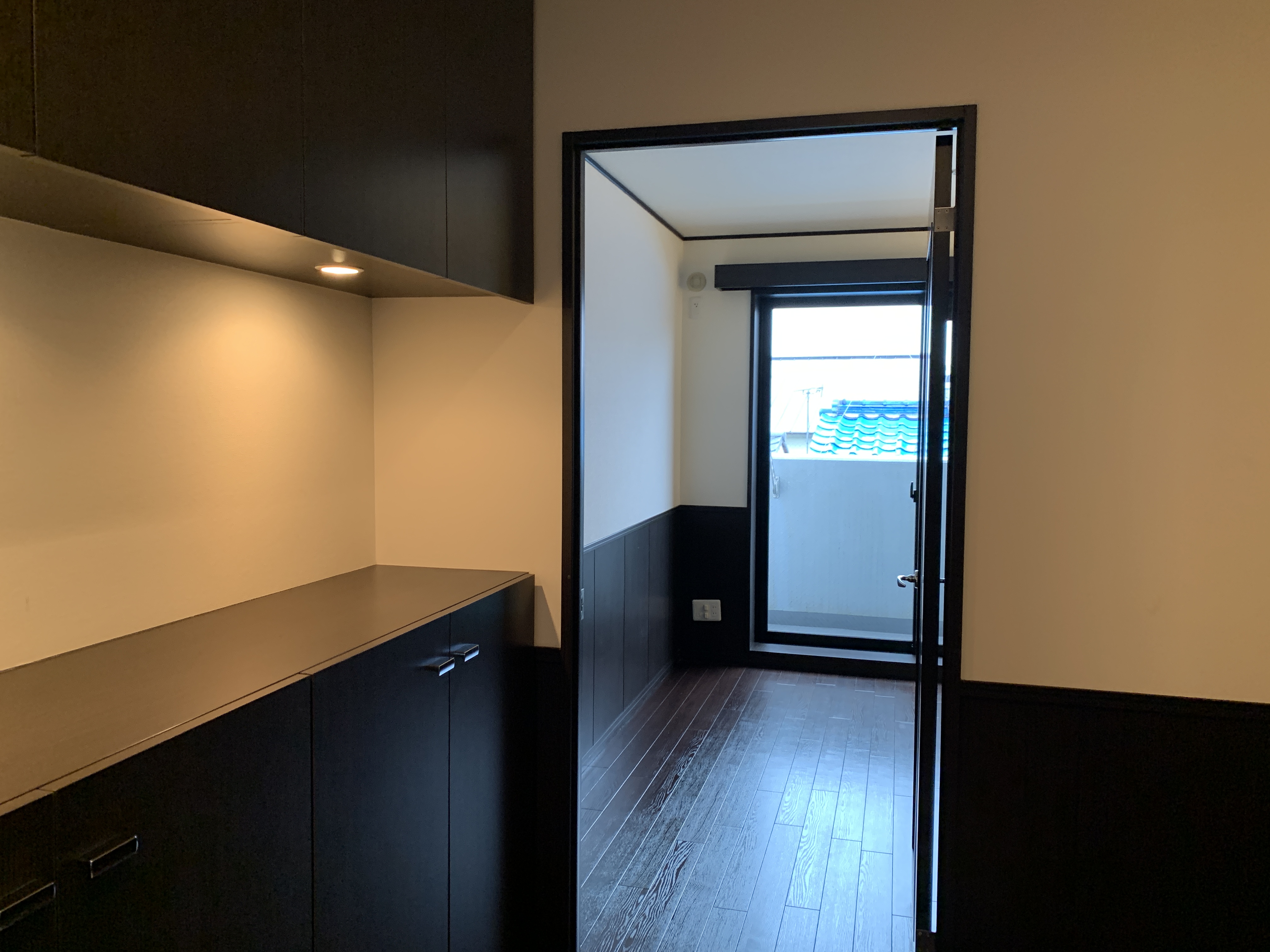 i.House01 玄関