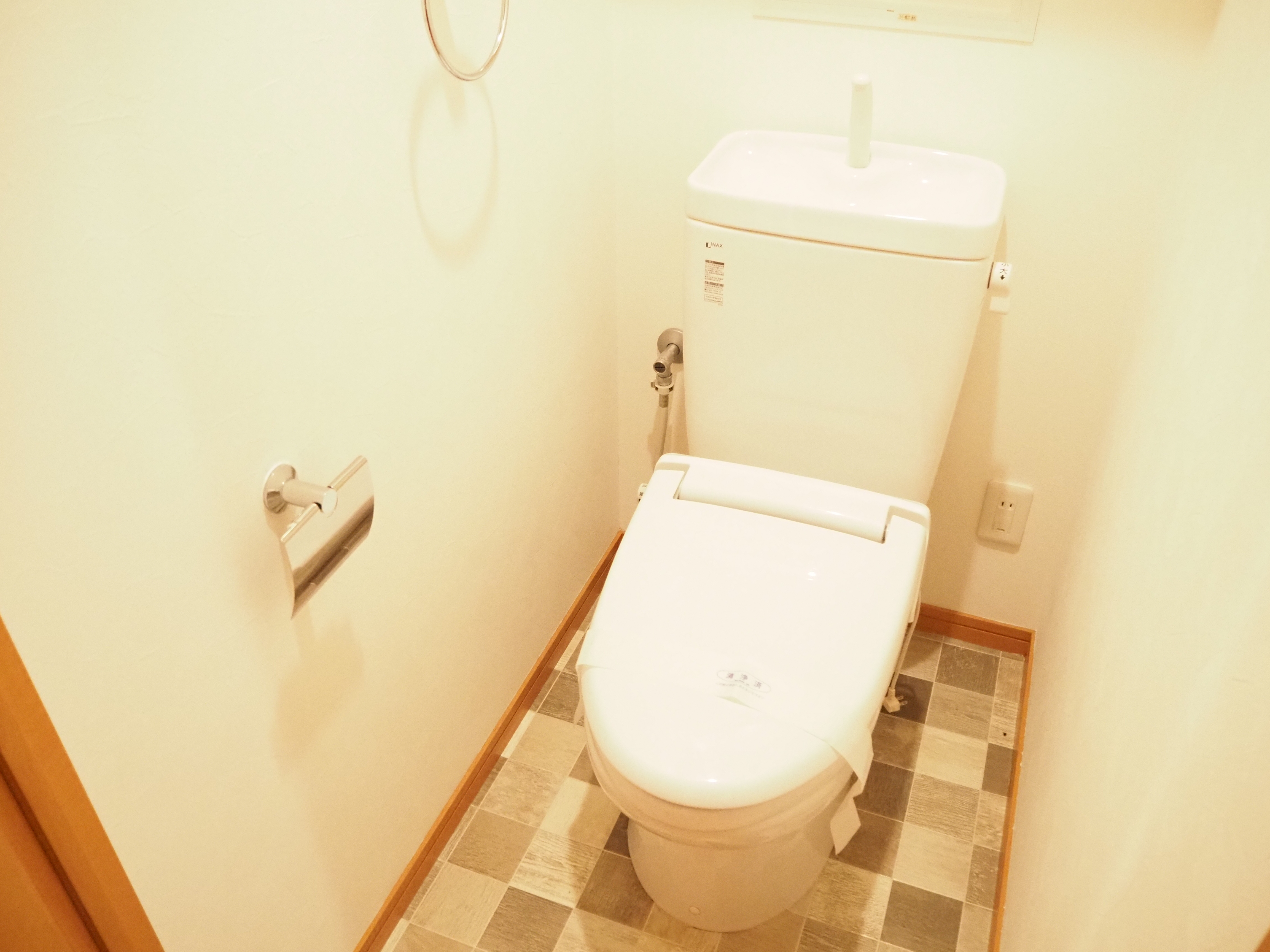 i.House01 トイレ