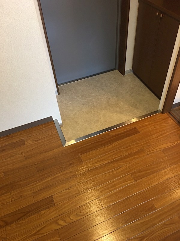 エリーフラッツ上桂 玄関