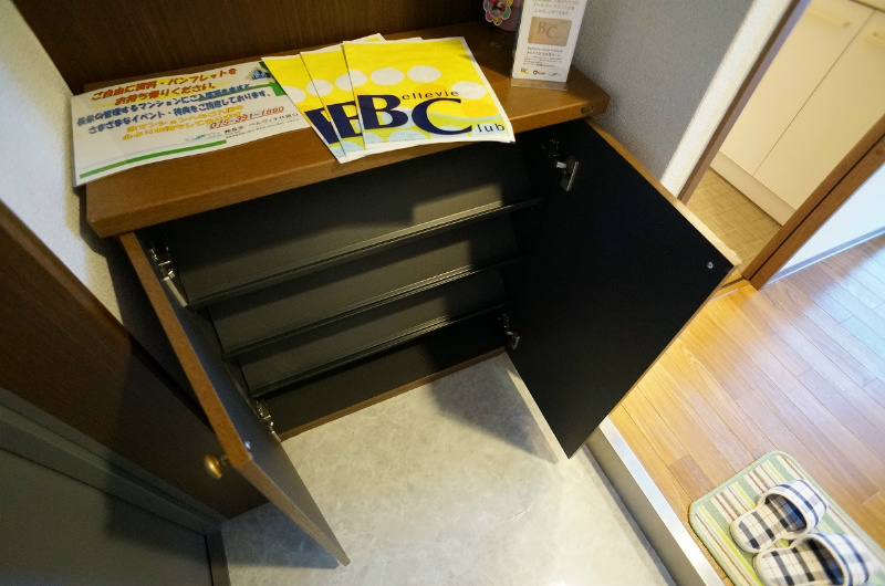 エリーフラッツ上桂 玄関