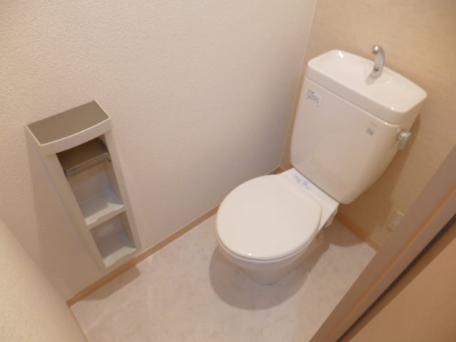 ヴィラージュ桂 トイレ