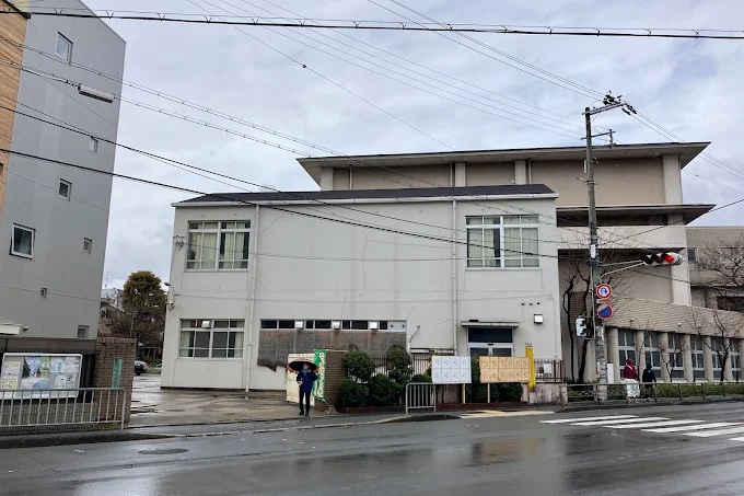 ピアレス千本 小学校