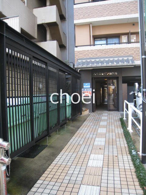 ハウスセゾン御所南 エントランス