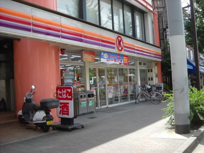ヴィヨーム京都御所東 コンビニ