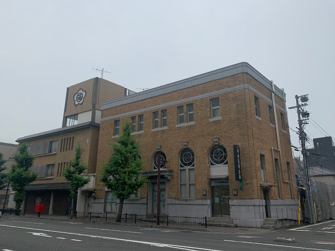 ciel clair御所南 銀行