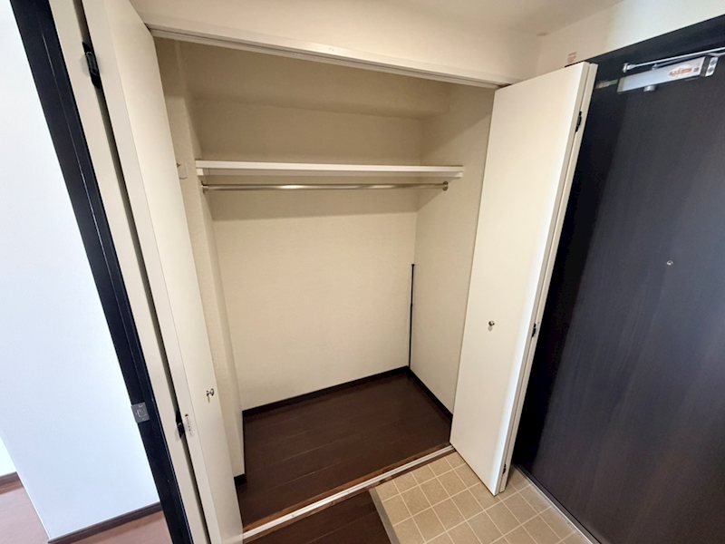 ヴァンヴェルデ西京極 収納