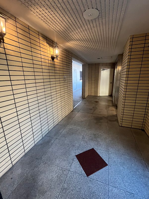 エントピア桂 エントランス