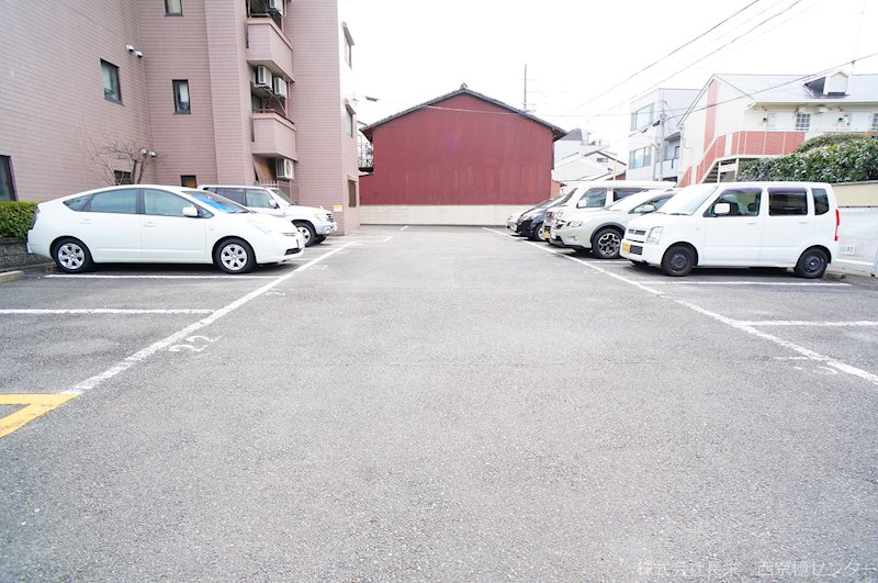 アセット西院 駐車場