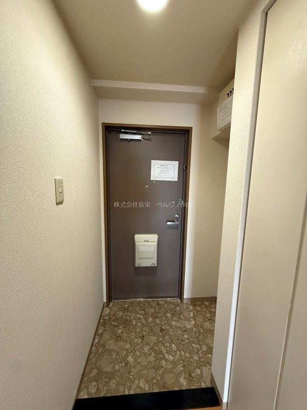ガレット椋 玄関
