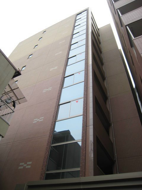 サンロイヤル三条 外観