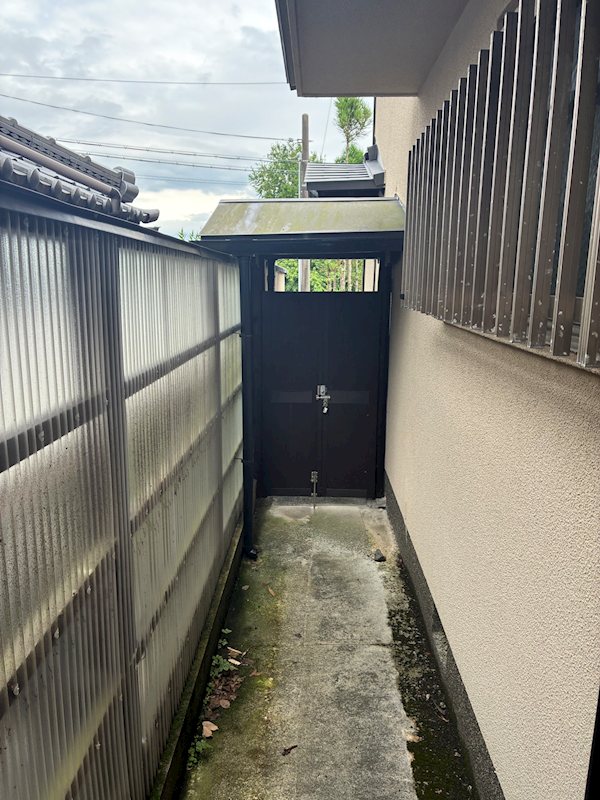 坂本5丁目貸家 玄関