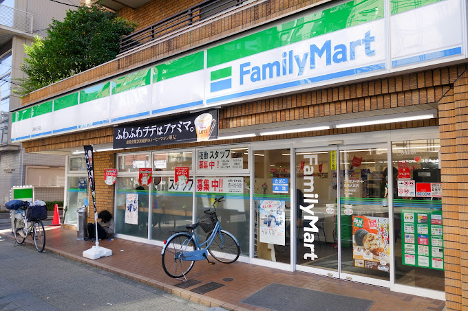 ウインドベル二条駅 コンビニ