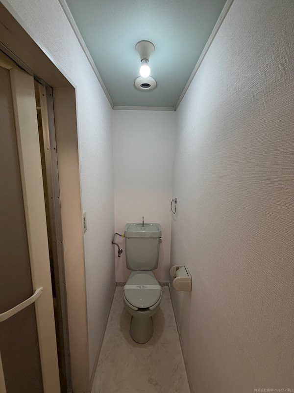 アスターナ京の袋小路長屋 トイレ