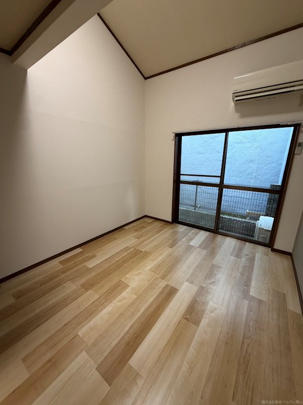アスターナ京の袋小路長屋 ベッドルーム