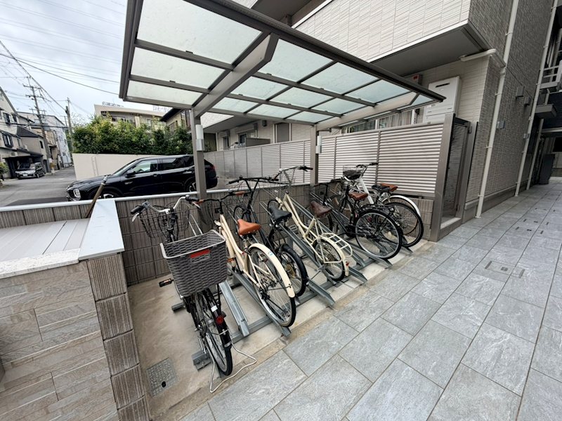 ラ　ネージュ 駐車場