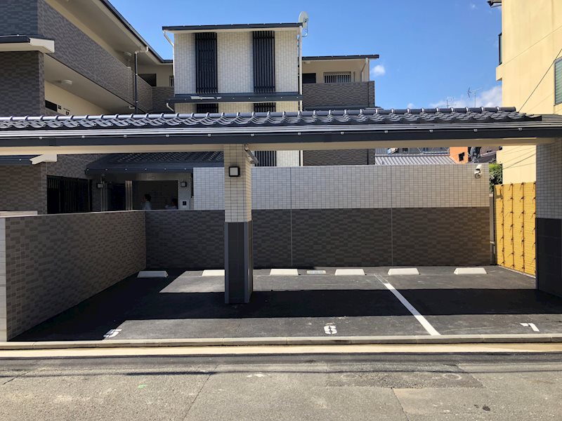 アムール京都仁王門 駐車場