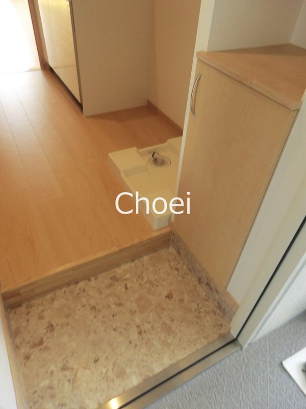 フラッティ龍大南 玄関