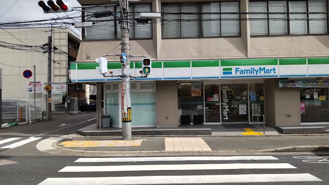 attrice東堀川 コンビニ
