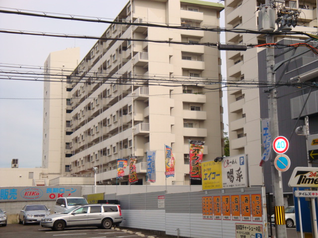 フレーヴァー深草 スーパー