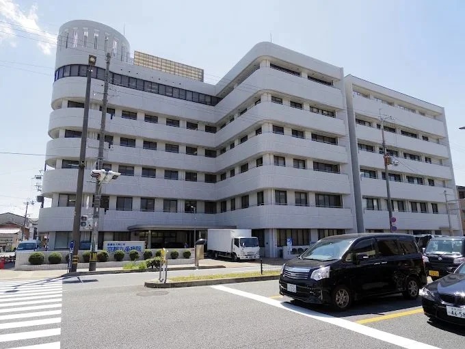 エストゥルース京都 総合病院