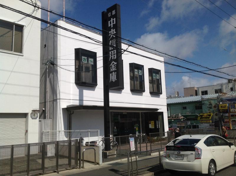 岡崎グランドハイツ 銀行