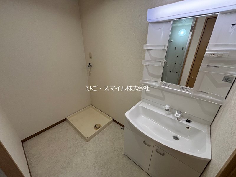ロイヤルハイツ鶴羽田 洗面所