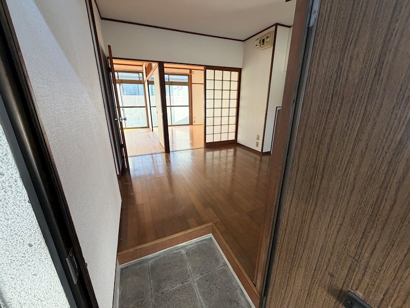 田上ハイツ 玄関