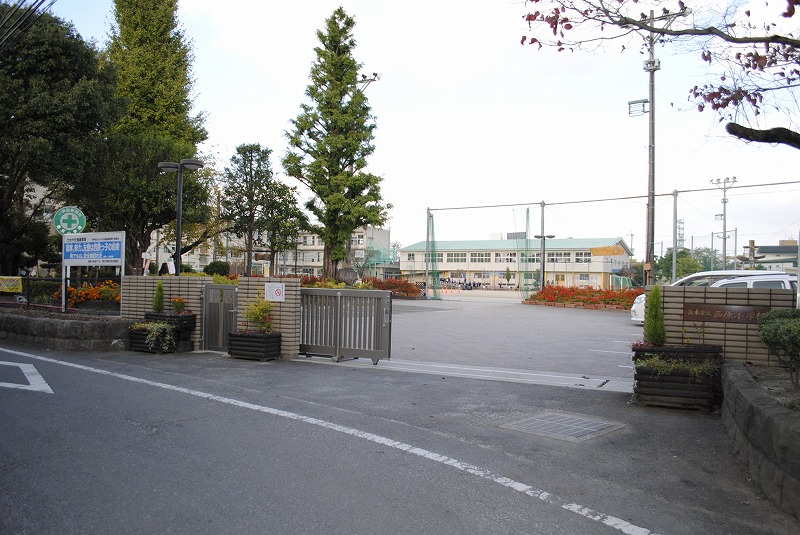 グレイシャス 小学校