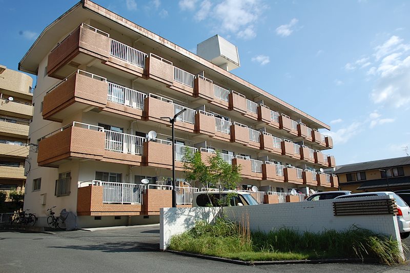 白山荘A棟  エントランス