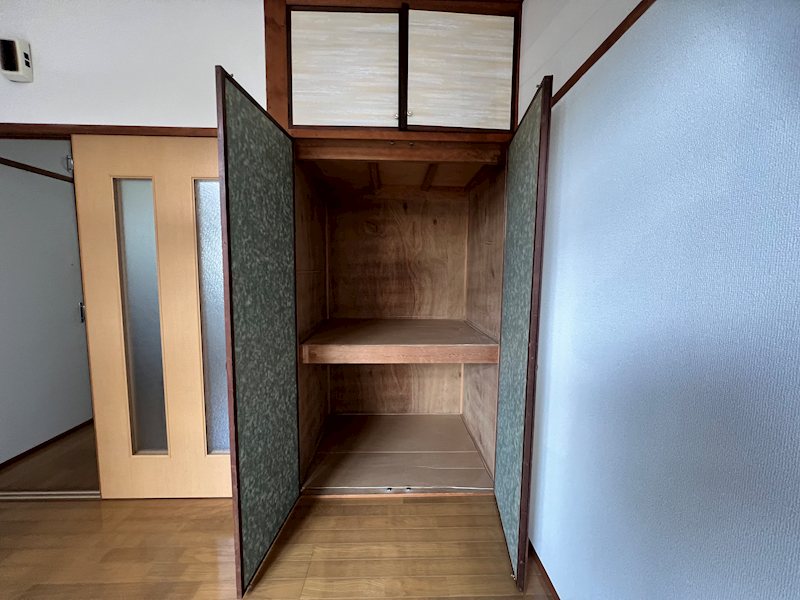 クリスタルコーポ 収納