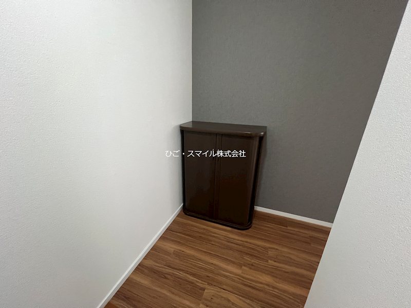 第1梅香園ビル 玄関