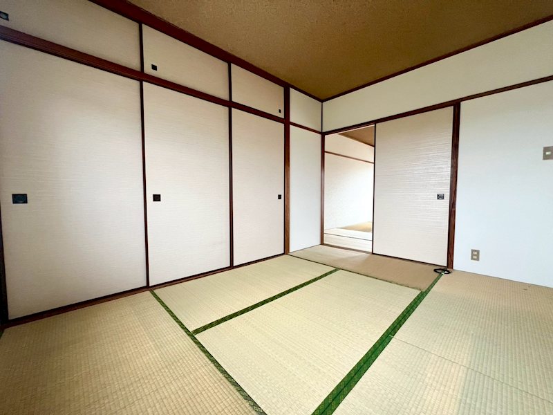 西村ビル ベッドルーム