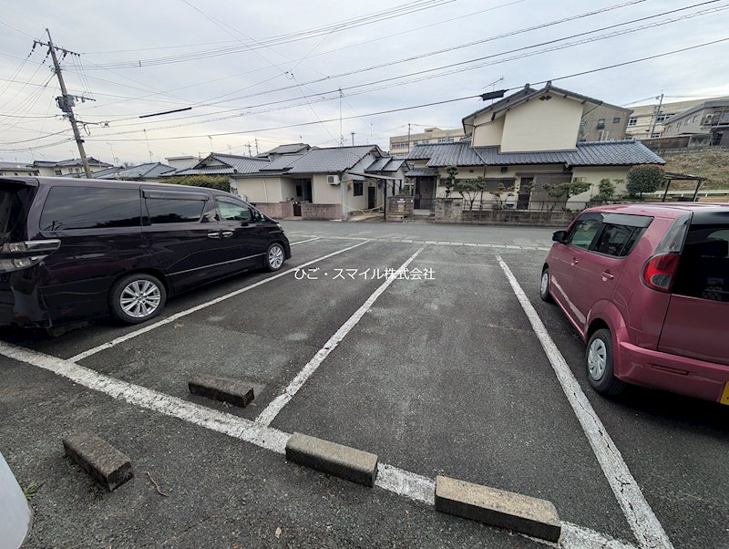 エトワール高平台 駐車場