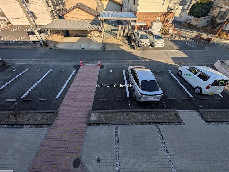 アーバン柳原 駐車場