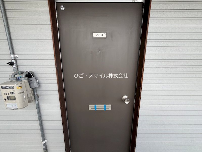 ネオハウジング長嶺 玄関