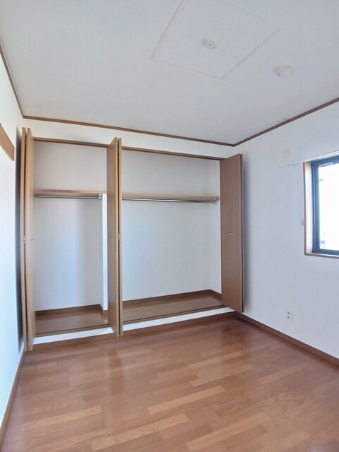 インペリアル山本 収納