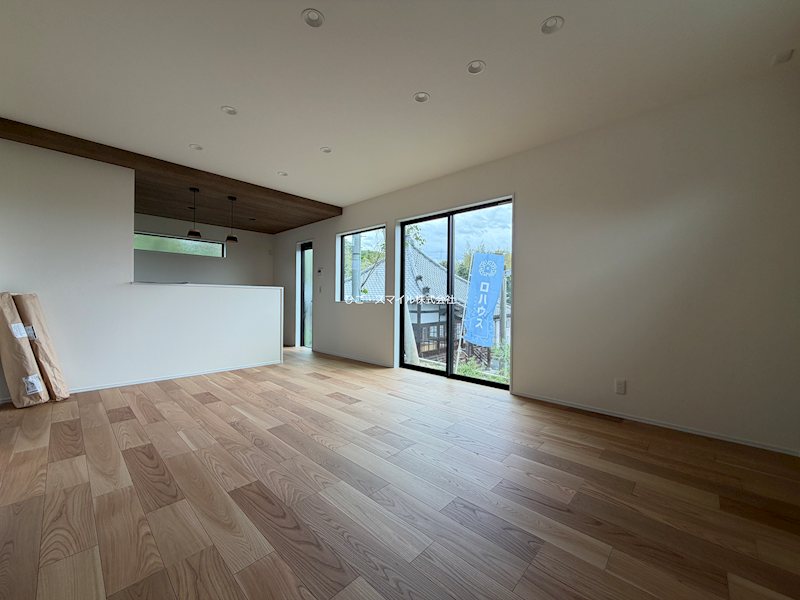 龍田2丁目戸建 リビング