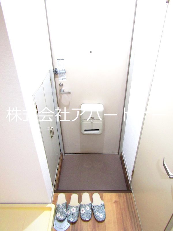 アップルハウス稲荷町B棟 玄関