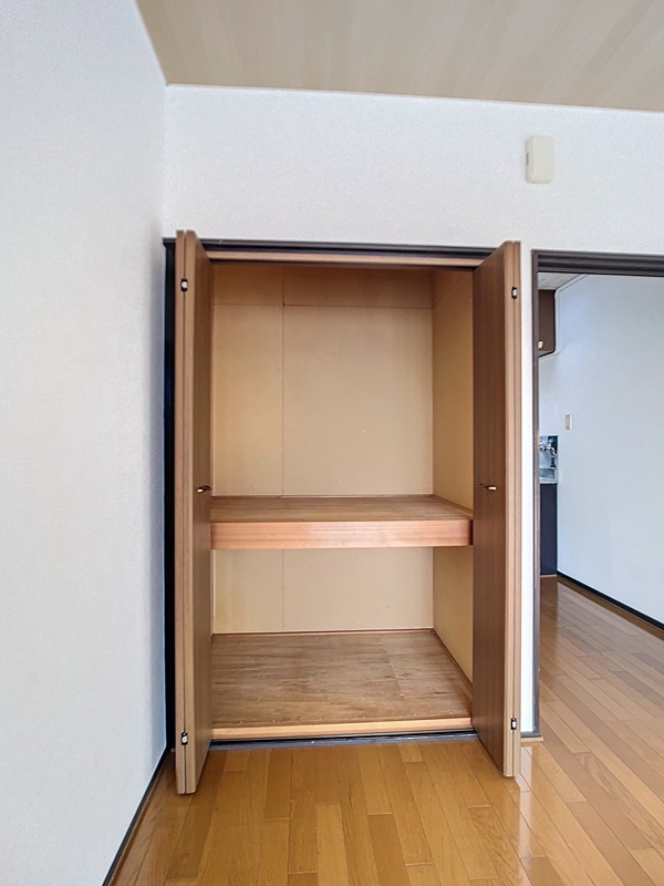 カレッジハウス 収納