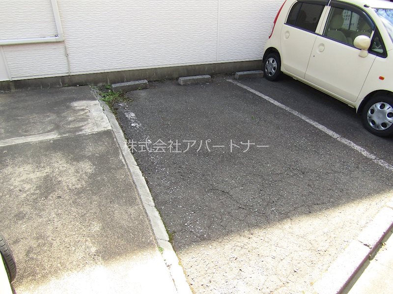 ベルシオン盛岡第一 駐車場