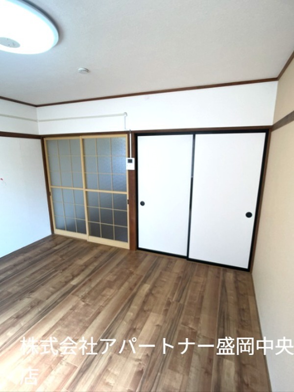 メゾンフレンド ベッドルーム
