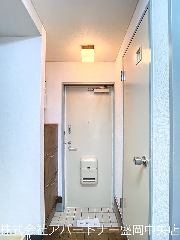アップルハウス青山 玄関