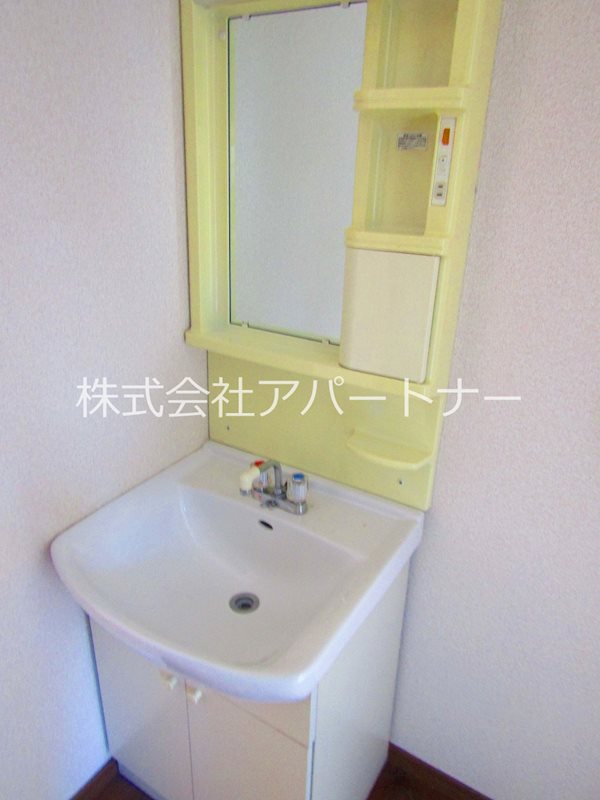 ネオ・メープル高松  洗面所