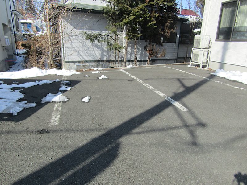 アーバンレイクⅢ 駐車場