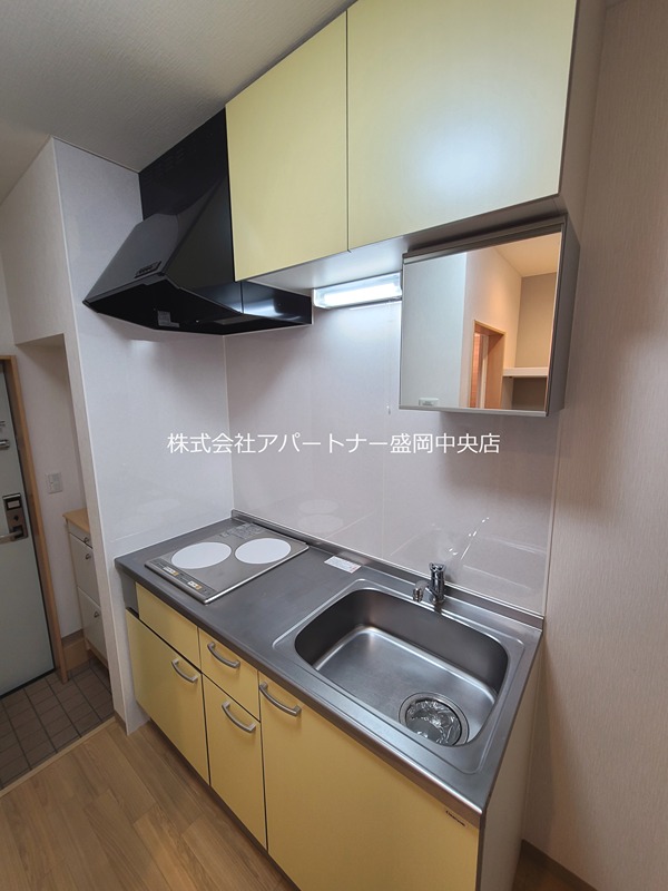 アーバンレイクⅢ キッチン