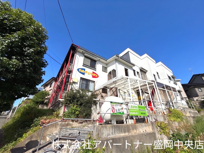 カルチェラタン 外観