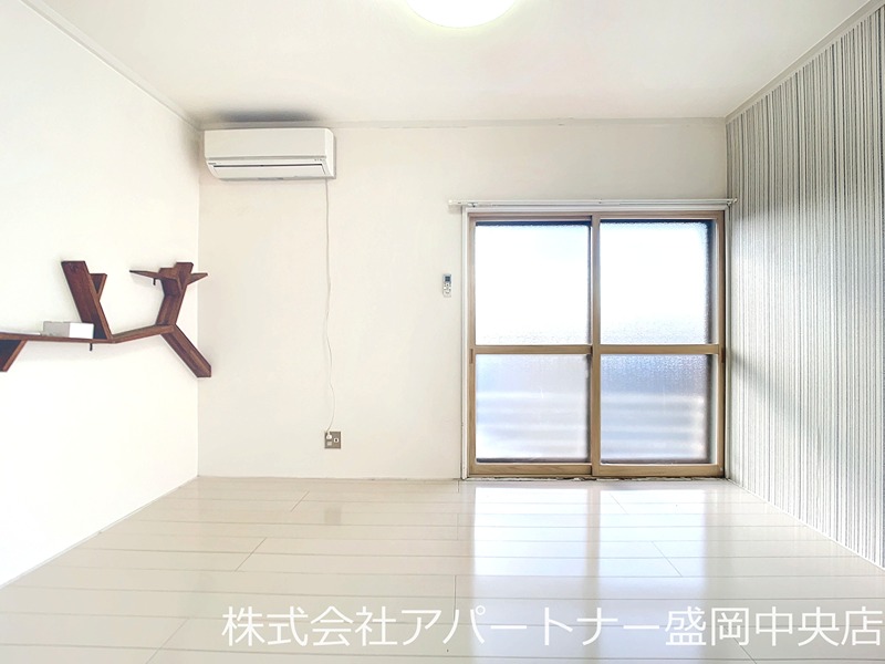 カルチェラタン リビング